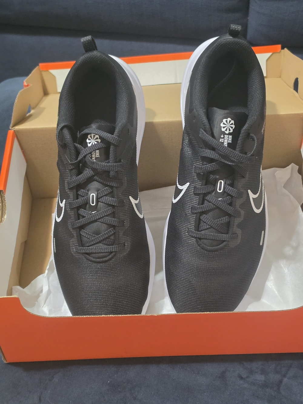 Nike Men's Black and White Running Sneakers